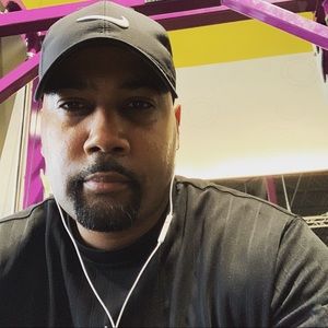 Meet your Posher, Wesley